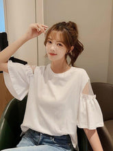 レディース Tシャツ 韓国風デザイン ホワイト 半袖トップス オープンショルダー ゆったりシルエット 個性派デザイン おしゃれ トレンド カジュアル デイリーコーデ 夏人気トップス NY010